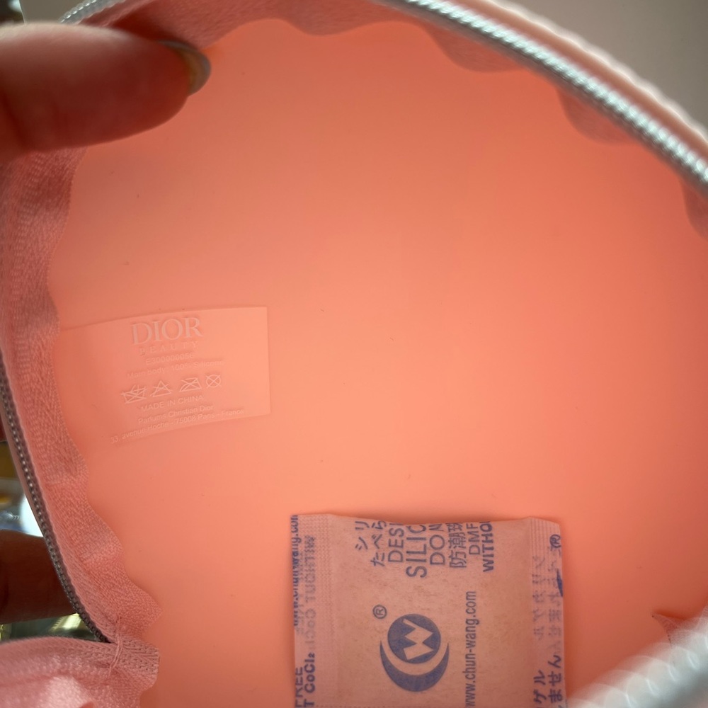 Dior Soft Pink Circular Clutch - Picture 4 of 6